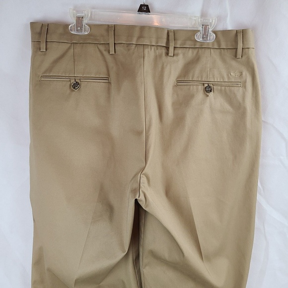 NWOT Dockers Men's (36 x 34) Tan Classic Fit Flat Front Chino Pants - Picture 5 of 8